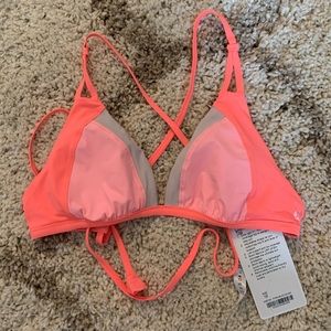 Lululemon Coral Pink Coastal Om Triangle Top Sz 10